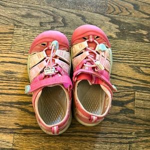 Girls Keen sandals